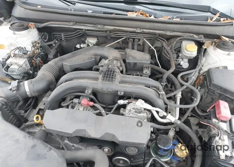 2015 Subaru Outback 2.5I Limited z USA, uszkodzony, nr VIN 4S4BSBLC8F3287241